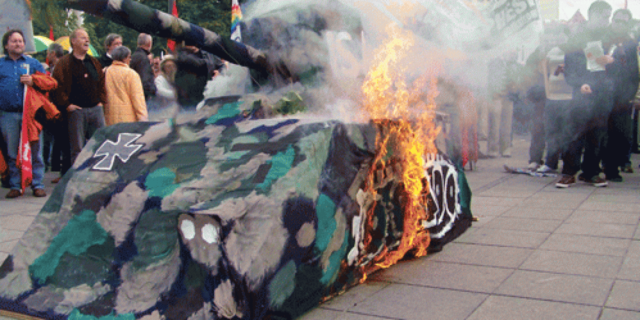 Bericht und Bilder von der Demo gegen den Krieg der Nato-Staaten in Afghanistan