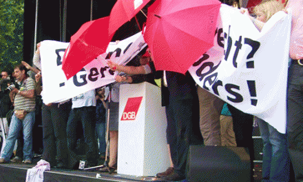 Flugschrift zu den nach der Demo erfolgten Distanzierungen und der Hetze gegen kämpferische Aktionsformen