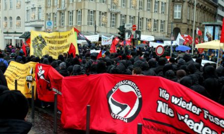Demonstration in Bonn gegen die Kriegskonferenz der Nato