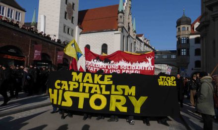 Demonstration gegen die NATO Sicherheitskonferenz in München