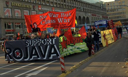Solidarität mit Rojava – Demonstration in Stuttgart