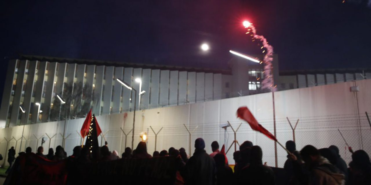 §§129 abschaffen – Knastspaziergang in Stammheim