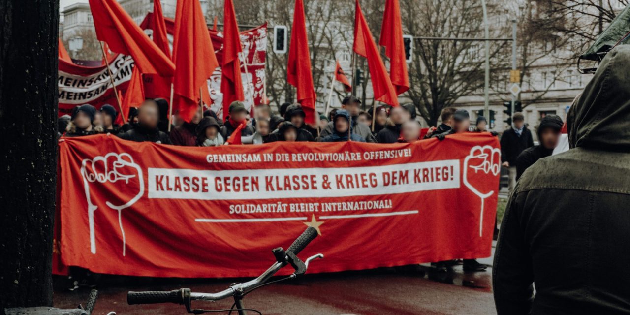 Aktivitäten zur Novemberrevolution in verschiedenen Städten