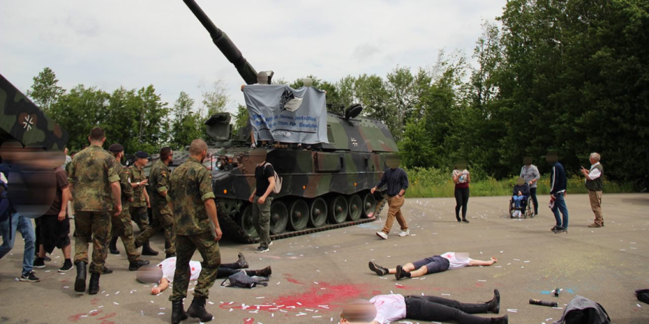 Protest gegen KSK und Militärkonzert beim Tag der Bundeswehr