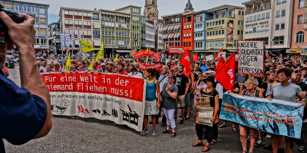 Bericht der Kundgebung: Stoppt die Kriminalisierung von Seenotrettung!