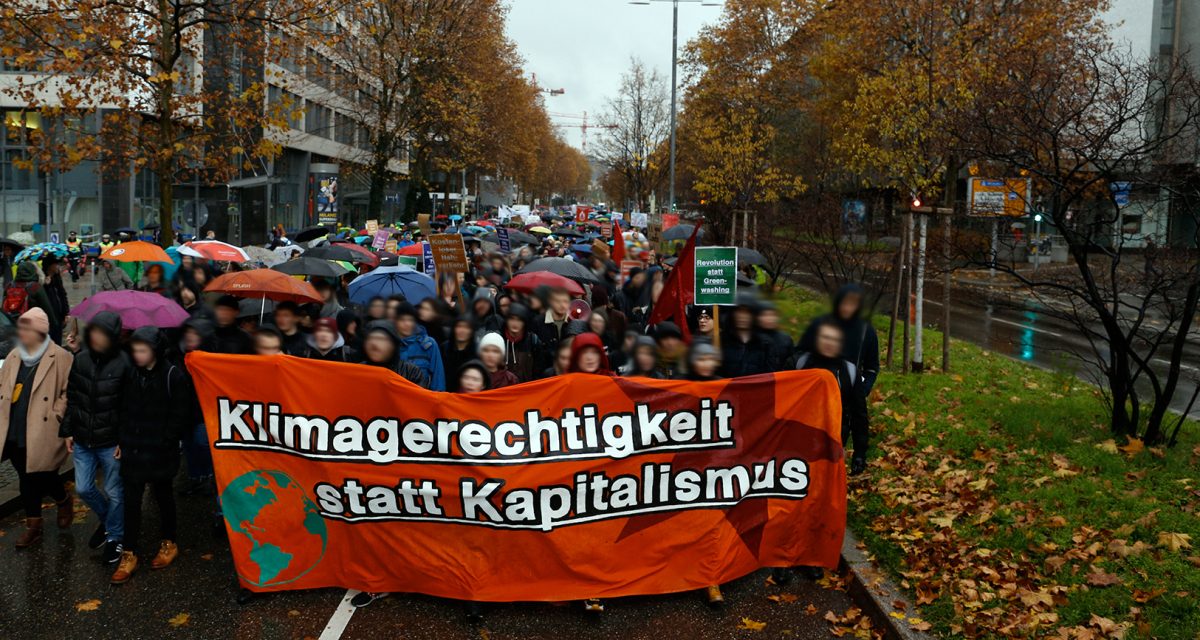 Tausende beim Klimastreik auf der Straße