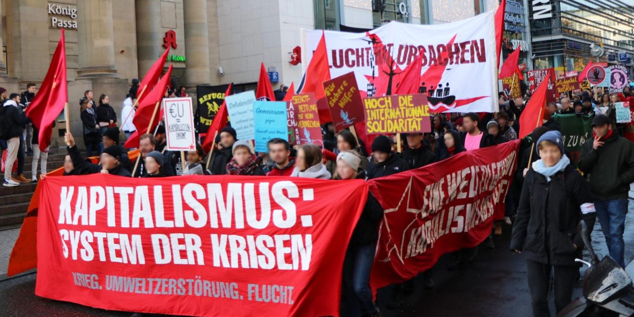 Bericht und Fotos von der Demonstration „Für eine Welt in der niemand fliehen muss“