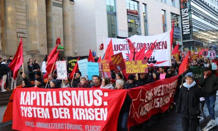Bericht und Fotos von der Demonstration „Für eine Welt in der niemand fliehen muss“