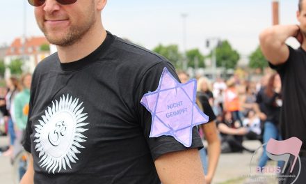 Broschüre zu Querdenken711 und seinen rechten Akteuren
